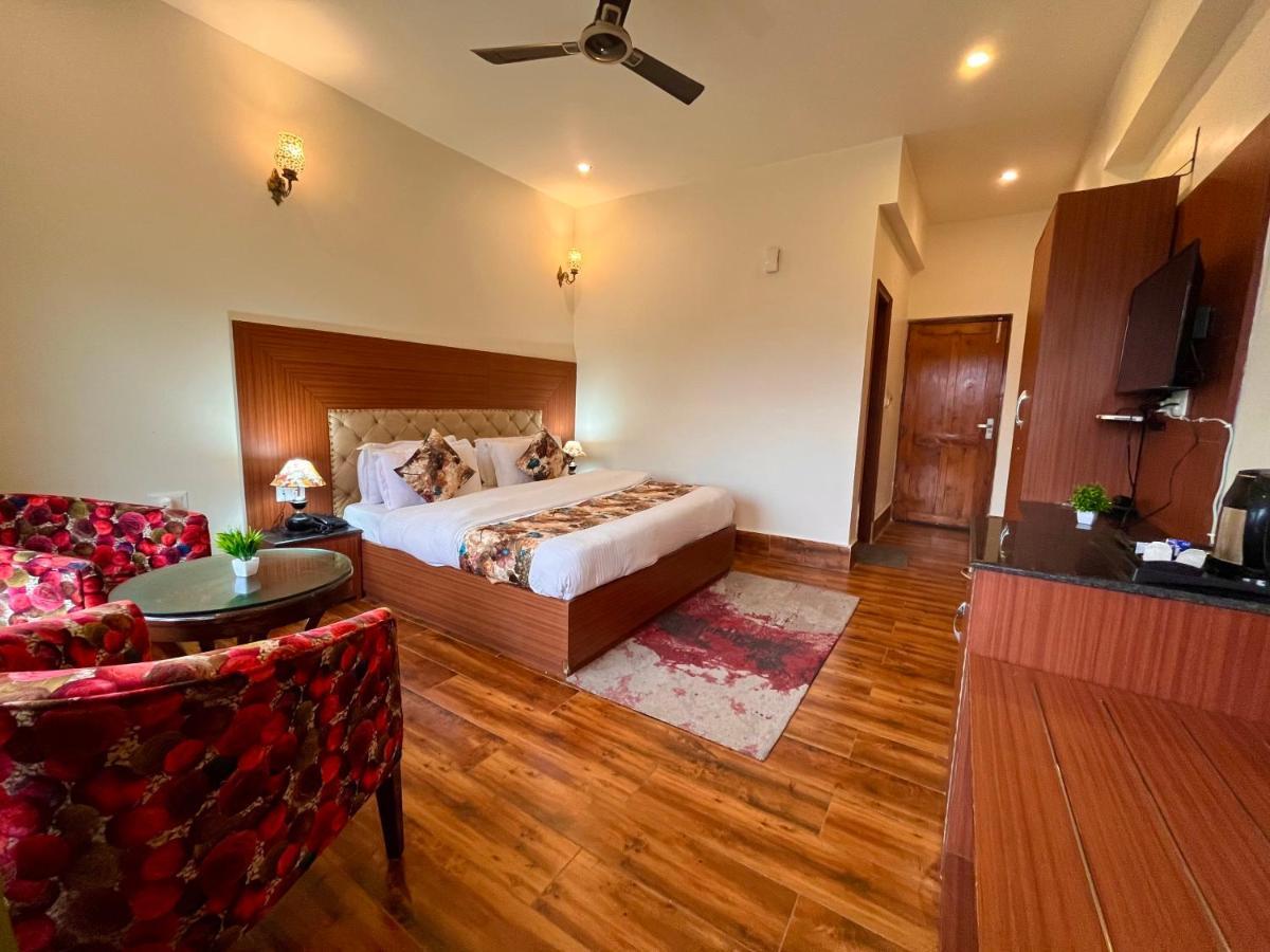 Kempty Myst Resort, Mussoorie - A Comfortable Stay Exterior photo