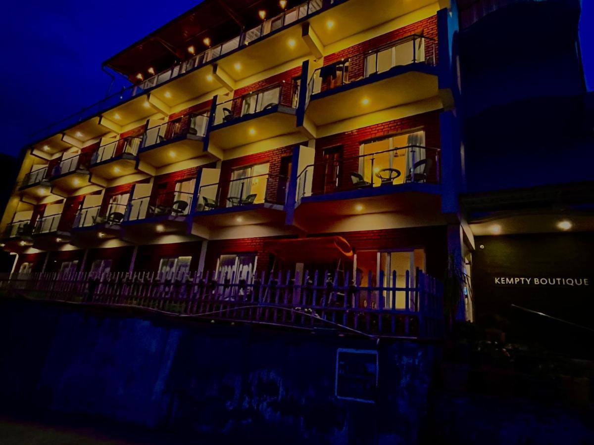 Kempty Myst Resort, Mussoorie - A Comfortable Stay Exterior photo