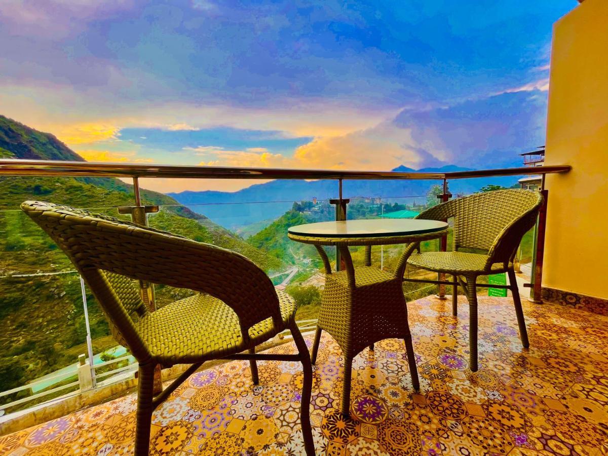 Kempty Myst Resort, Mussoorie - A Comfortable Stay Exterior photo